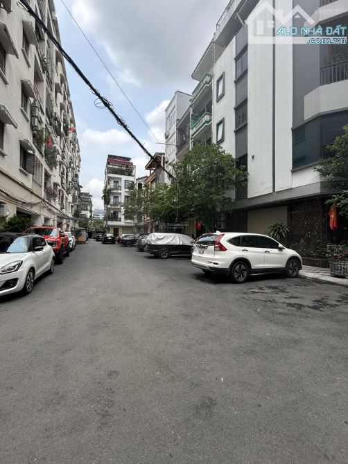 CC bán nhà liền kề Trung Hòa, Cầu Giấy,diện tích 105m2.6 tầng, đường 10m,vỉa hè 3m.26.8tỷ - 1