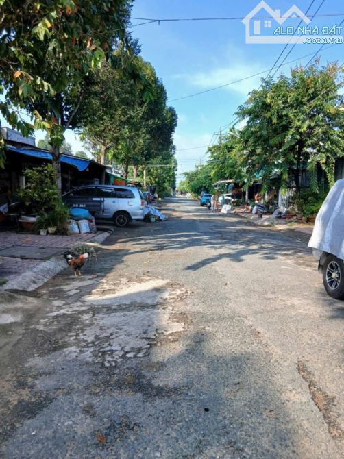 Căn nhà đẹp ngay trung tâm 72m2 nhà cấp 4 giá 770 triệu thương lượng - 1