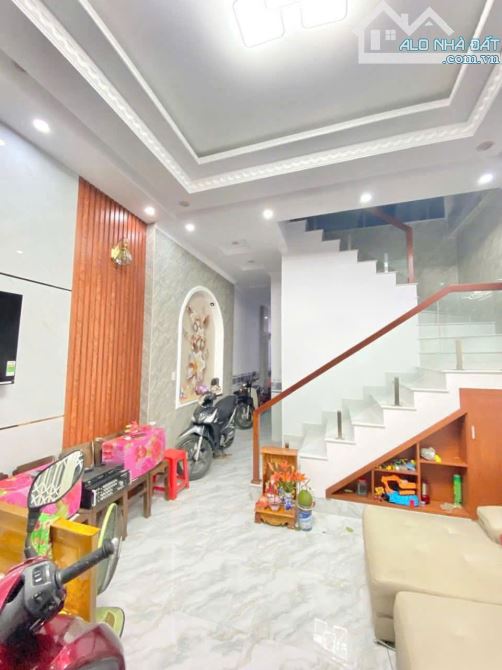 nhà bán 1 trệt 1 lầu đường C5, khu dân cư phú an - 1