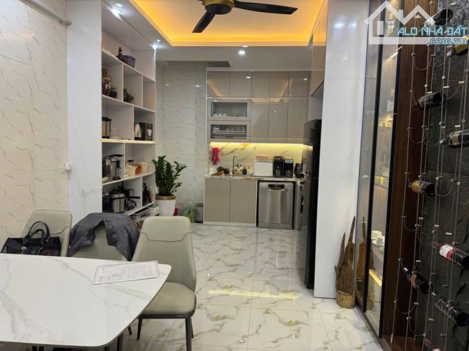 BÁN NHÀ MỚI LÊ QUANG ĐẠO - GẦN PHỐ - THOÁNG MÁT- 4 TẦNG - 1