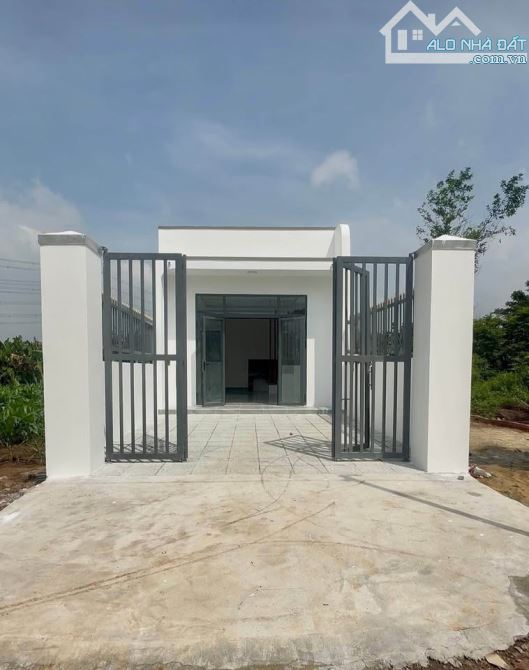 BÁN NHÀ CẤP 4 NGAY KHU VỰC GẦN TÂN UYÊN BÌNH DƯƠNG CHỈ VỚI 379 TRIỆU.. - 1