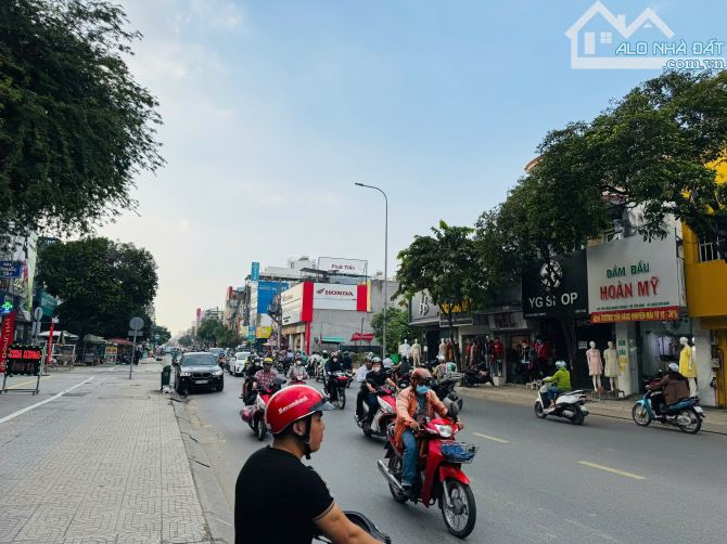 Rất Gấp - Bán Nhà Góc 2MT CMT8 Thông Nguyễn Phúc Nguyên - 8,5x23 Nhỉnh 30 Tỷ - 1
