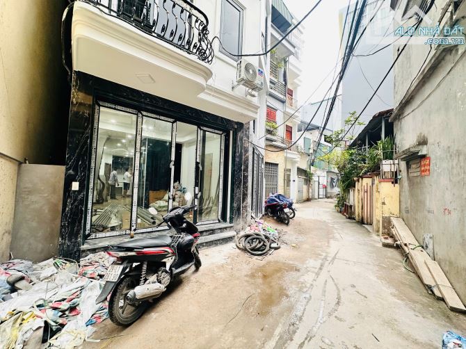 Bán Nhà Nguyễn Khánh Toàn Cầu Giấy 2 Thoáng Ô Tô 45m 5 tầng 12 tỷ - 1