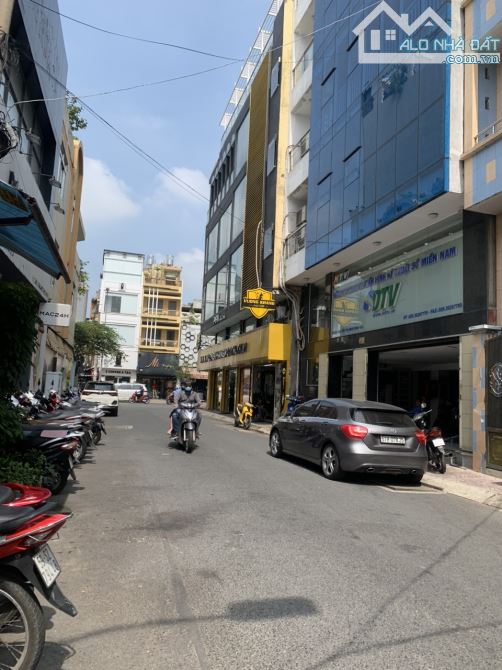 Khuôn đất hiếm Q3, Hẻm 6m- Căn góc. DT:14*22m. Tiện xây mới. giá 48 tỷ có TL - 1