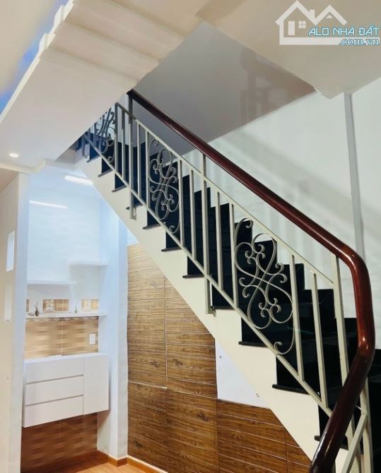 B.ÁN NH.À Đào Duy Từ  Nhỉnh 7 tỷ + Diện tích thực trong sổ : 49,2m2 (ngang 4.8 Q10 rất hiế - 1
