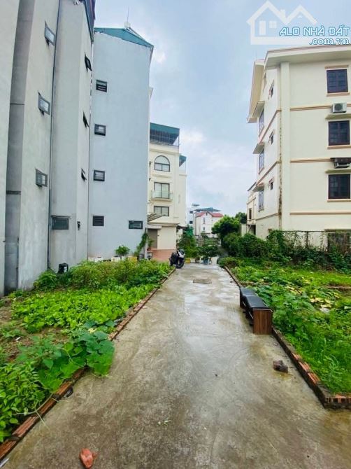 BÁN MẢNH ĐẤT PHƯỜNG NGỌC THUỴ DT RỘNG, GIÁ RẼ - 1