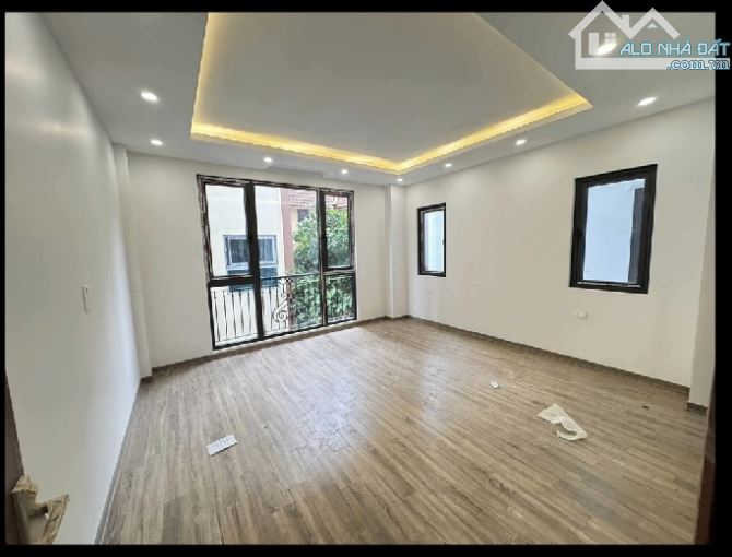Nhà mặt ngõ to, rộng, ô tô vào, kinh doanh bất chấp, 39m 5 tầng, 8,5 tỷ - 1