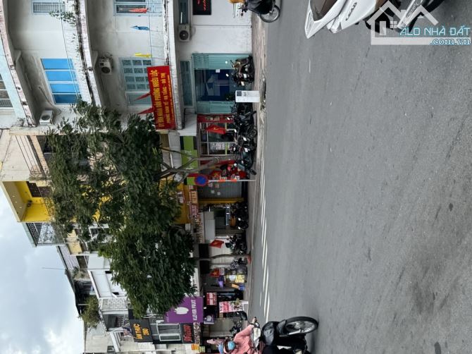 MT KINH DOANH NGAY CHỢ NGUYỄN VĂN TRỖI -  LÊ VĂN SỸ -P.13- Q.3- DT: 4.1*21M – 20 TỶ - 1