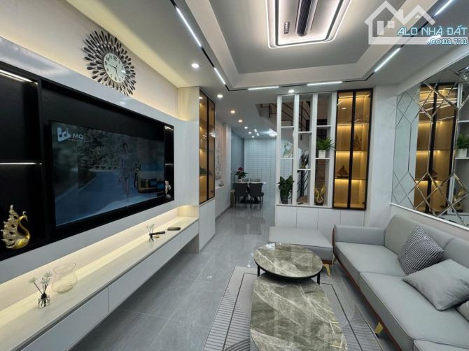 CỰC PHẨM KHƯƠNG HẠ - NGÕ THÔNG - 3 GÁC TRÁNH - FULL NỘI THẤT - BAY NHANH - 1