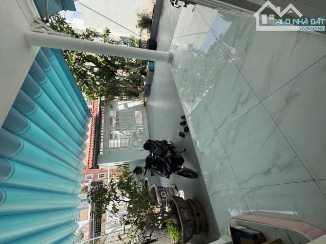 Biệt thự 200m2 Linh Đông sân đậu ô tô thoáng mát giá nhỉnh 12ty - 1