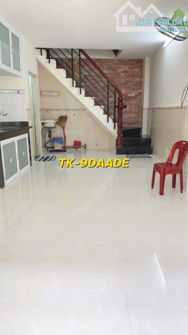 NHỈNH 3 TỶ HỘ KHẨU QUẬN 3 - CƯ XÁ ĐÔ THÀNH - PHƯỜNG 4 - 2PN - 25M2 - 3 TẦNG - 1