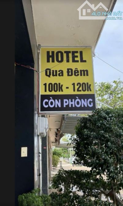 Bán Hotel 1 trệt 2 tầng 212m2 giá 1 TỶ 050 triệu ở Tân Thạnh Đông - 1