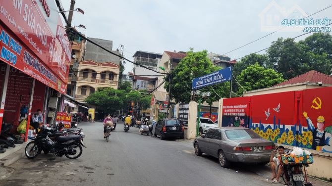 Mặt ngõ ôtô tránh- 60m ra Lạc Long Quân- 90m²- Mt 9m- Gần Hồ Tây- Ở Sướng- Xây Toà Vp đẹp - 1