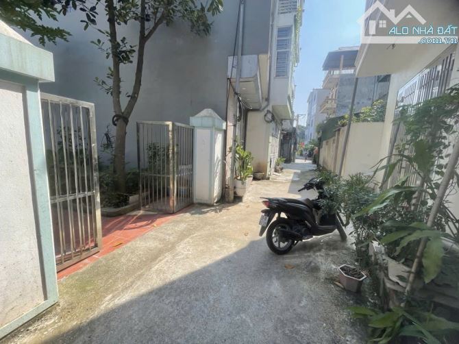 Ngã Tư Sủi, Mặt Phố kinh doanh, 2 mặt ô tô tránh, Xây VP-PK tuyệt vời, dòng tiền 22tr/th - 1
