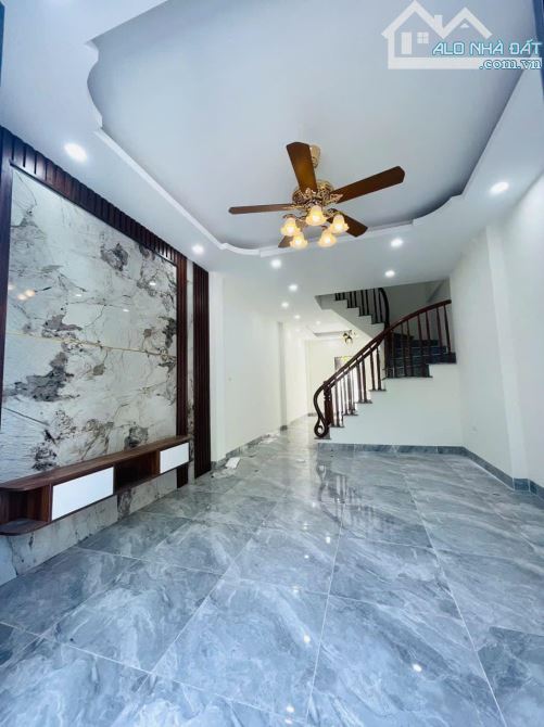 Nhà 4 tầng ô tô đỗ cửa ngày đêm-Căn này cực hiếm-Cần bán nhanh trong tuần-Giá cực tốt - 1