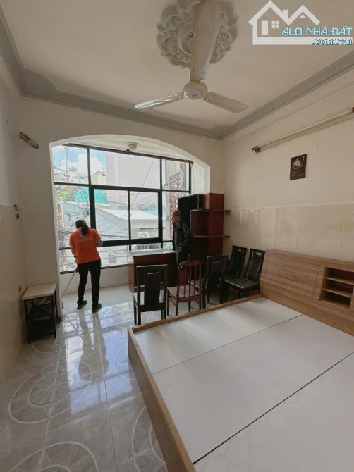 BÁN NHÀ 3 TẦNG – ĐẤT THÁNH, TÂN BÌNH – GẦN CMT8,GIÁP Q10 – NGAY CV LÊ THỊ RIÊNG – CHỈ 5.9T - 1