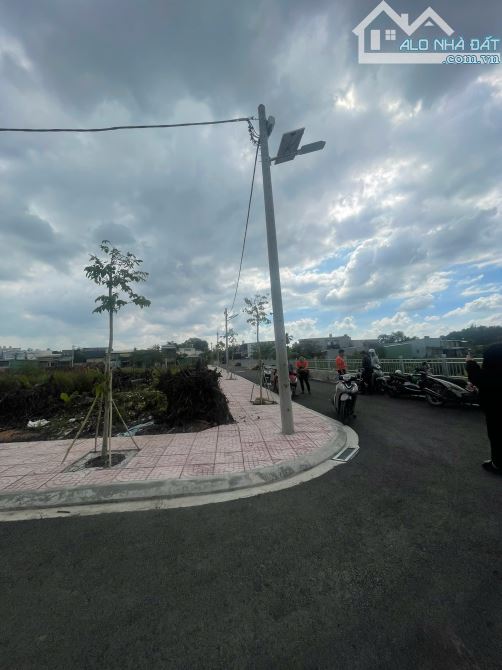 Bán đất lô gốc 2 mặt tiền Thạnh Xuân 25 đang làm 4 làn xe giá chỉ hơn 4 tỷ - 1