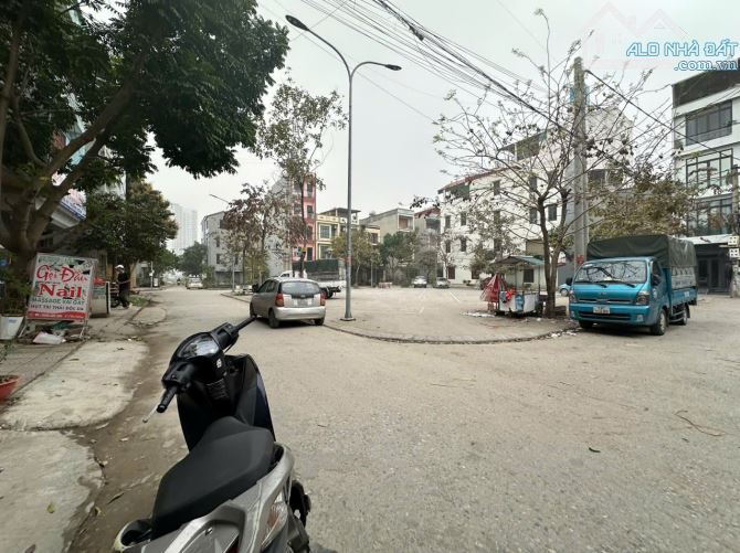 Bán lô đất nhìn check bãi đỗ xe thuộc giãn dân Khu 10 Đại Phúc, tp BN. ♦️DT 65m2 - 1
