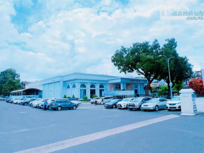 Bán nhà nghỉ 4 Tầng vị trí 2 Đồng Khởi Ngay Big Tân Hiệp 2 mặt tiền trước sau Tp.Biên Hoà - 1