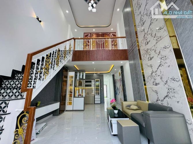 Nhà 1 Lầu Mới Xây 4,4 x 21m Khu Mỹ Lộc 3PN 2WC . Đường Xe Hơi. Đưa Trước 900Tr Nhận Nhà Ở - 1