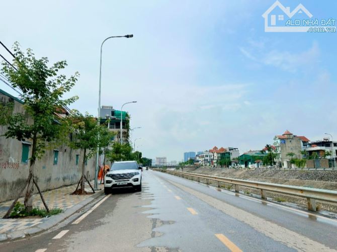 THÀNH PHỐ VEN SÔNG – NGÕ THÔNG TỨ PHÍA – VÀI BƯỚC CHÂN RA TRỤC KINH DOANH 🌟 💥Thông tin c - 1
