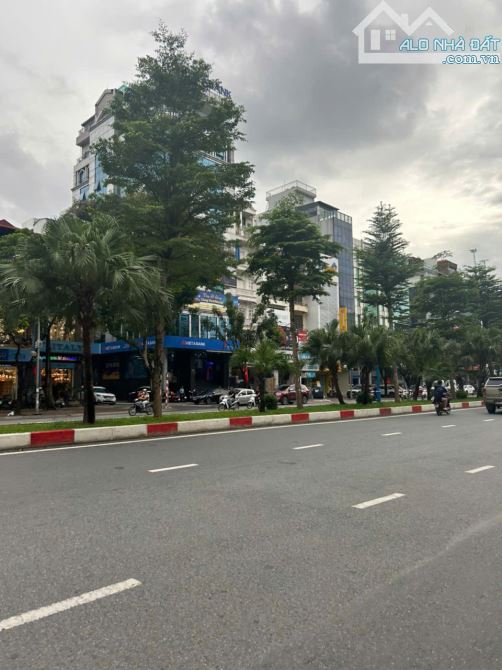 bán nhà phân lô hoàng sâm, diện tích 68m x 8 tầng, kinh doanh, vỉa hè rộng , giá 25.5 tỷ - 1