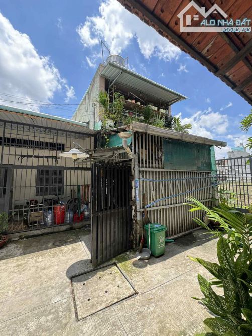 Cần tiền làm ăn – bán gấp nhà nát giá rẻ Quận 12, TP HCM - 1