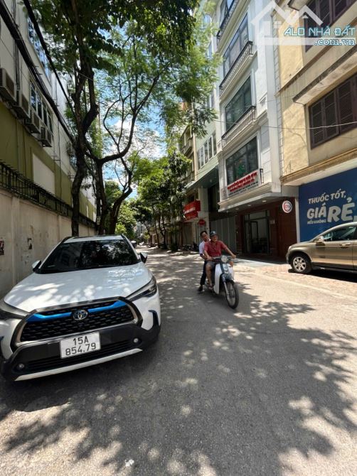 bán nhà phân lô phạm tuấn tài , diện tích 72 m x 7tầng, kinh doanh, vỉa hè rộng , giá 23.5 - 1