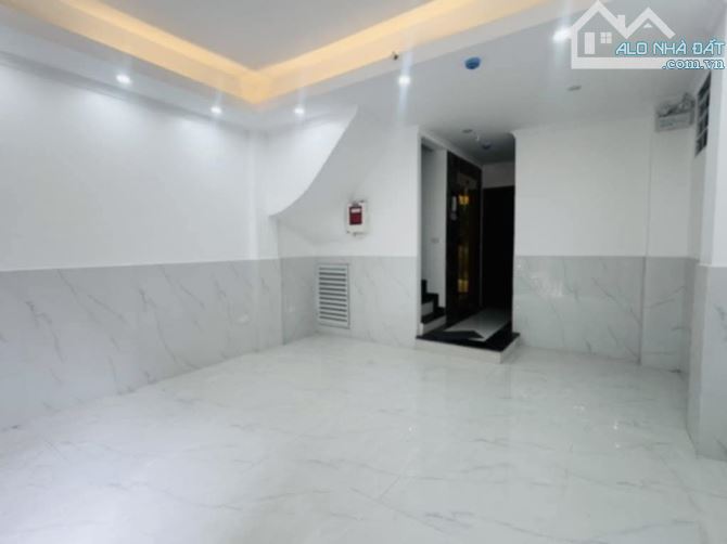 BÁN NHÀ DÒNG TIỀN VỪA Ở KẾT HỢP CHO THUÊ PHÚ DIỄN – MỚI KÍNH COONG – 6 TẦNG THANG MÁY ÊM R - 1