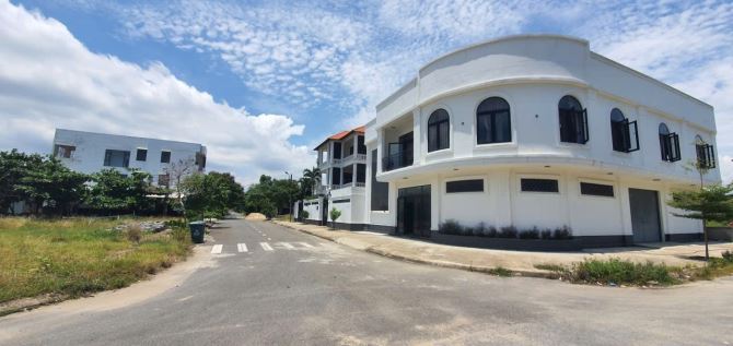 Nhỉnh 5 TỶ: NHÀ gần BIỂN XUÂN THIỀU và Khu du lịch MIKAZUKI ĐÀ NẴNG - Gần NGUYỄN TẤT THÀNH - 1