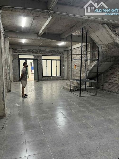 BIỆT THỰ GELEXIMCO MẶT ĐƯỜNG LÊ TRỌNG TẤN - 1