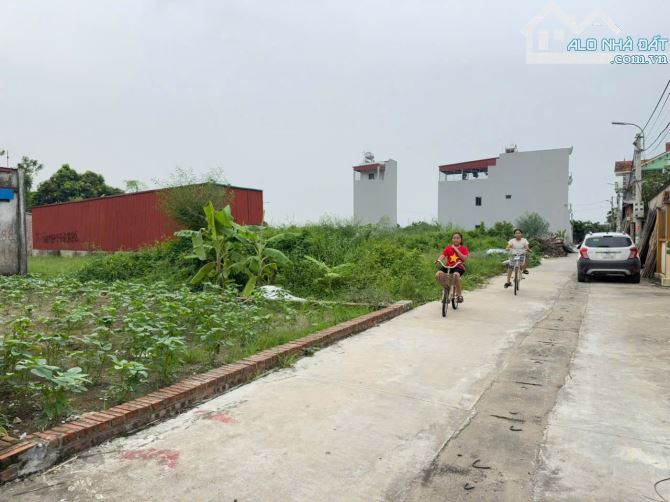 Bán đất đẹp thôn Ấp Tre, (Tổ 9) – xã Quang Minh, TP Hà Nội. Gần KCN, trường CD - 1