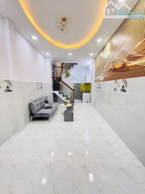 Bán nhà Âu Cơ Tân Bình, full nội thất xịn sò, nở hậu, nhỉnh 3 tỷ - 1