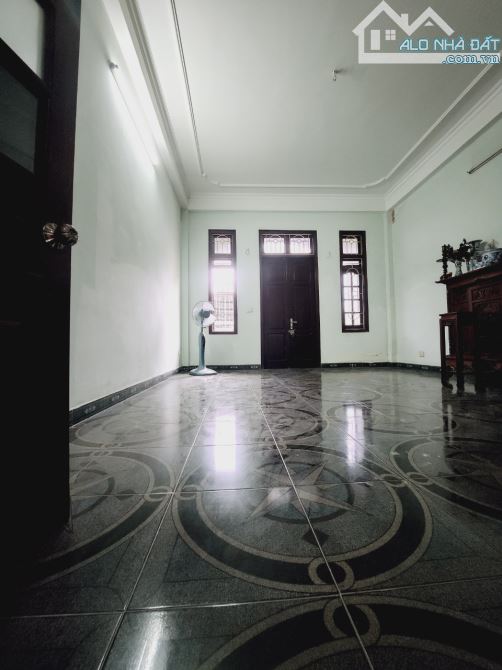 Bán nhà phân lô oto TRÁNH chạy vòng quanh Bà Triệu kinh doanh dt 65 5 tầng - 1