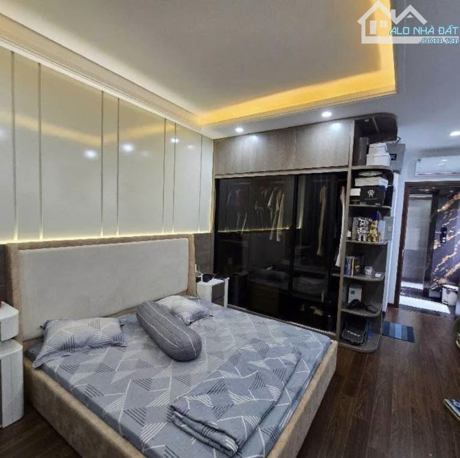NGÕ NÔNG RỘNG NHÀ THANG MÁY GẦN LẠC TRUNG- 43M- 8 TỶ 52 - 1