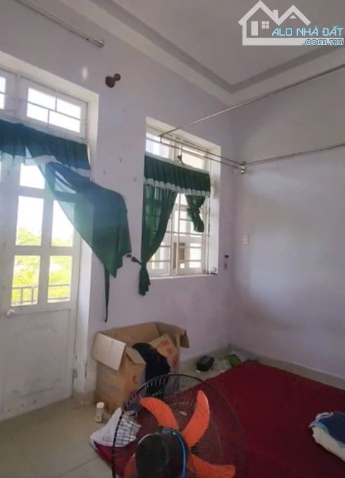 NHÀ 3 TẦNG MẶT TIỀN MỘC BÀI 7 –GẦN CHỢ, Trường học - 1