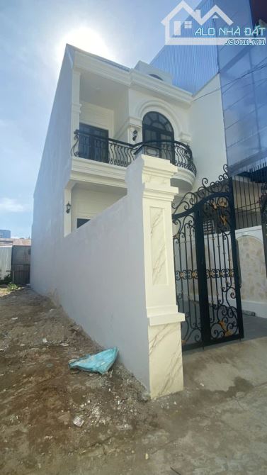 🏡 Nhà 2 tầng tại khu vực sau lưng đường Đồng Khởi – TP. Huế, tân cổ điển sân đỗ oto - 1