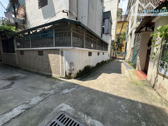 Nhỉnh hơn 10 tỷ/ 63 m2/4 tầng/ 5 M tiền/ Thạch Bàn.Gara Ô tô - 1