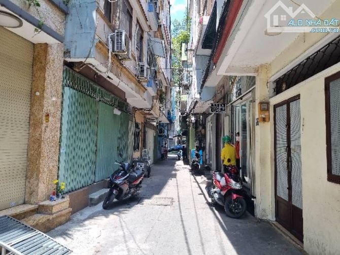 2 MẶT HẺM TRƯỚC SAU - HẺM 3M NGAY NGUYỄN CHÍ THANH Q.10 - 3 TẦNG - 18M2 - CHỈ 3.2 TỶ - 1