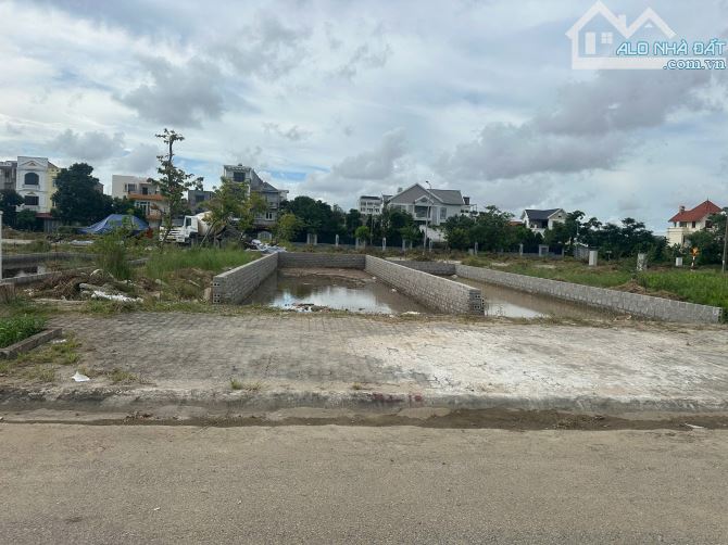 Bán lô 95,3m2 Anh Dũng 5 bìa đỏ cá nhân - 1