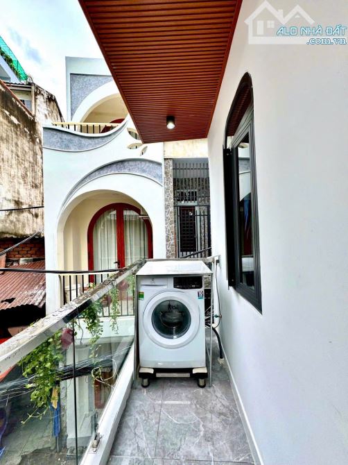 🔥NHÀ NHỎ XINH - TRẦN KHẮC CHÂN QUẬN 1- NHÀ LÔ GÓC 2 MẶT THOÁNG NỞ HẬU - GIÁ TỐT🔥 - 1