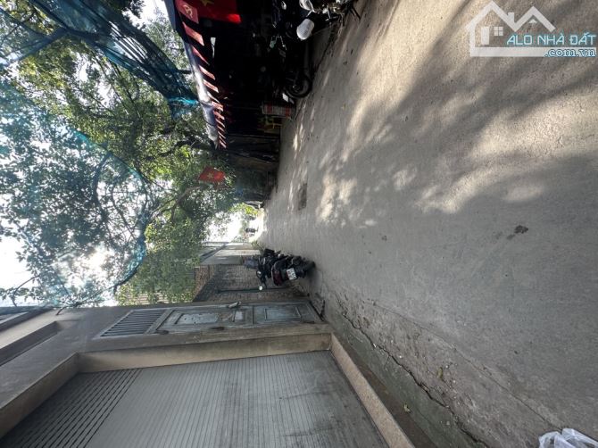 🔥 Bán đất tặng nhà C4 51m², MT 4m, ô tô tránh, giá chỉ 8.8 tỷ tại phố Thúy Lĩnh - 1