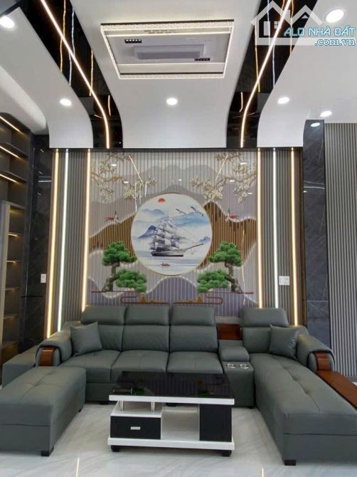 NHÀ Ở NGAY, 60M2 ( 5x12 ), ĐƯỜNG 13M, VỈA HÈ– KDC PHÚC ĐẠT, DĨ AN- HƠN 4 ĐỒNG TL - 1