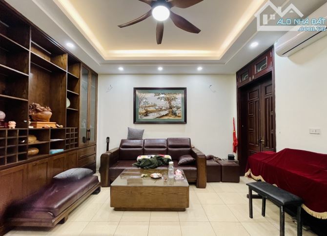 Bán Liền Kề KĐT Văn Quán Hà Đông 70m2 4 Tầng  MT4.6m Vị Trí Đẹp KD Tốt. - 1