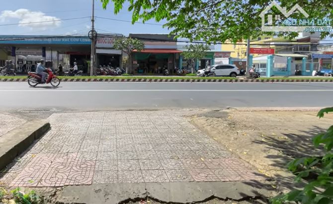 Bán nhà trệt còn mới tại phường Tân Hạnh (đoạn giáp P. Long Châu) - 1