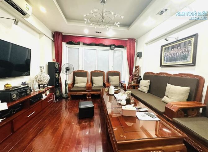 BÁN NHÀ NGUYỄN VĂN HUYÊN- 56M- Ô TÔ- KINH DOANH- GẦN PHỐ- 18.5 TỶ - 1