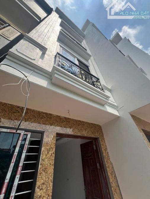 Bán nhà Hoàng Liên. xây mới đủ công năng thoáng sáng, đẹp keng, gần công viên, ô tô - 1