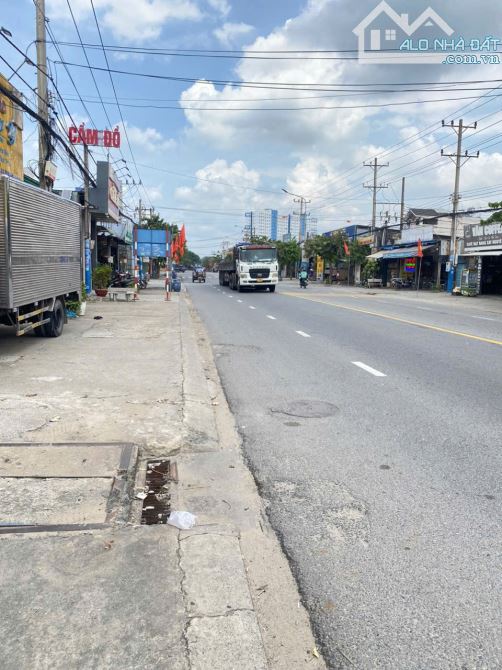 Bán 1 kiot và 30 phòng trọ MT đường ĐT743B p.Dĩ An Tp.Dĩ An chỉ 35ty TL M7368 - 1