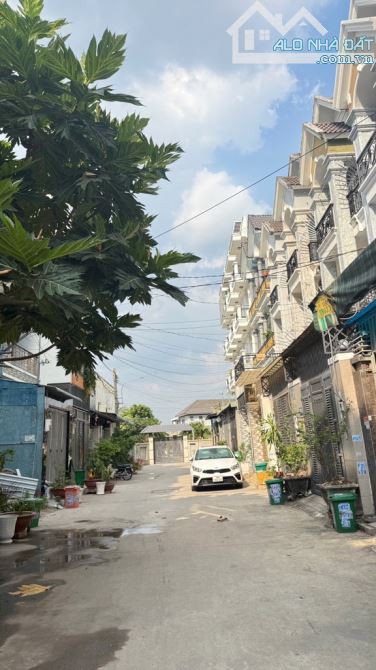 Nhà 4 tầng đường THẠNH XUÂN 22, phường THẠNH XUÂN, Q12, dt 61m2 (4mx15m), Hẻm Ôtô - 12