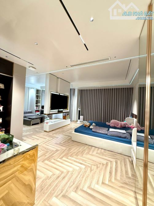 BÁN NHÀ LIỀN KỀ SIÊU ĐẸP – KĐT LÊ TRỌNG TẤN – 96M², 5 TẦNG, THANG MÁY – 25.5 TỶ - 12